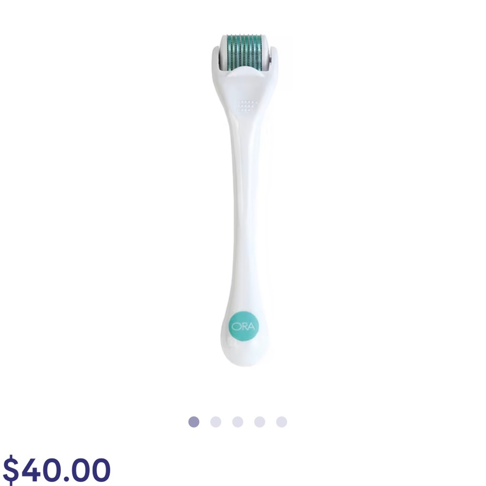 Microneedle face roller system